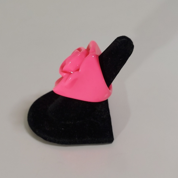 Hot Pink Acrylic Rose Raised Chunky Statement Ring - Picture 11 of 15